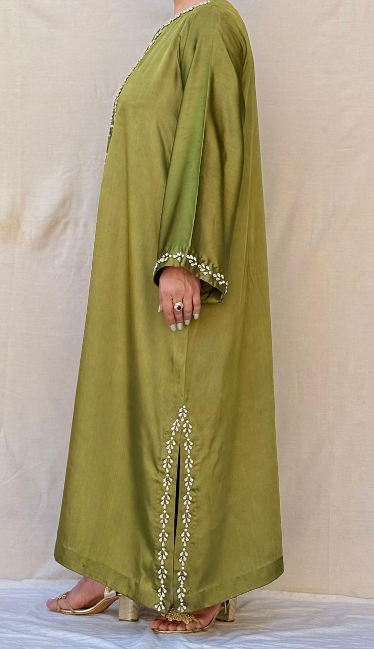 3 PIECE OLIVE GREEN EMBELLISHED SILK SUIT thumbnail 4